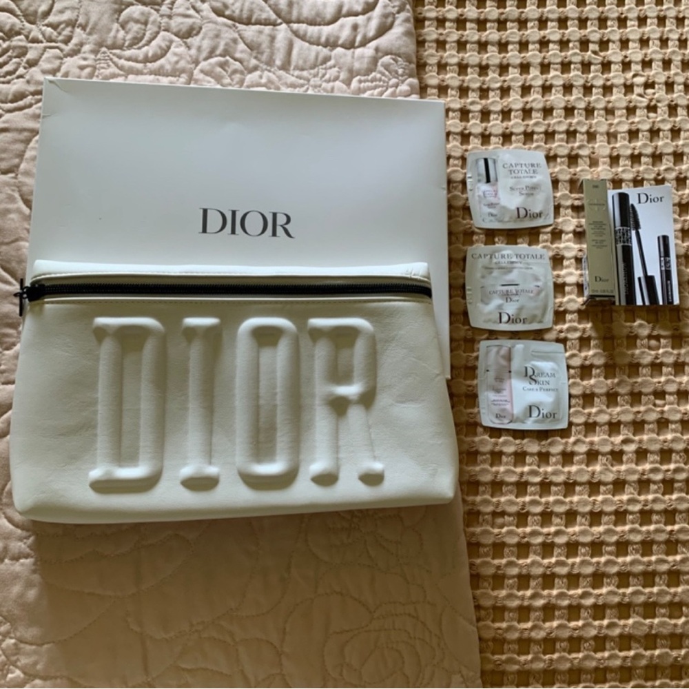 🔥SALE 55%Off🔥✨ Dior Clutch/Makeup Bag + FREE 4 Products